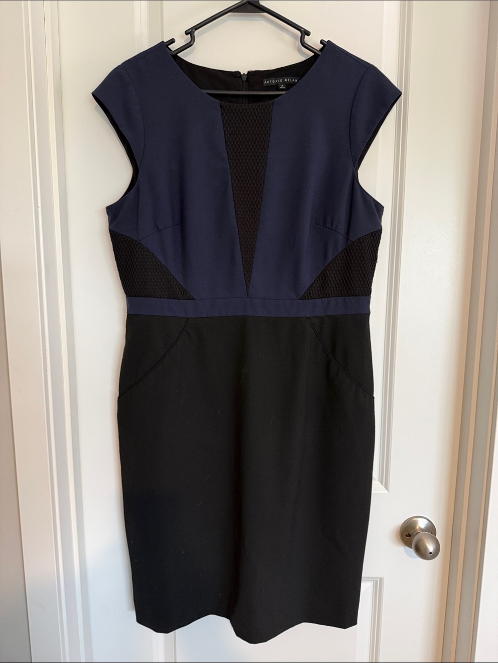 ANTONIO MELANI Navy and Black Cap Sleeve Sheath Dress